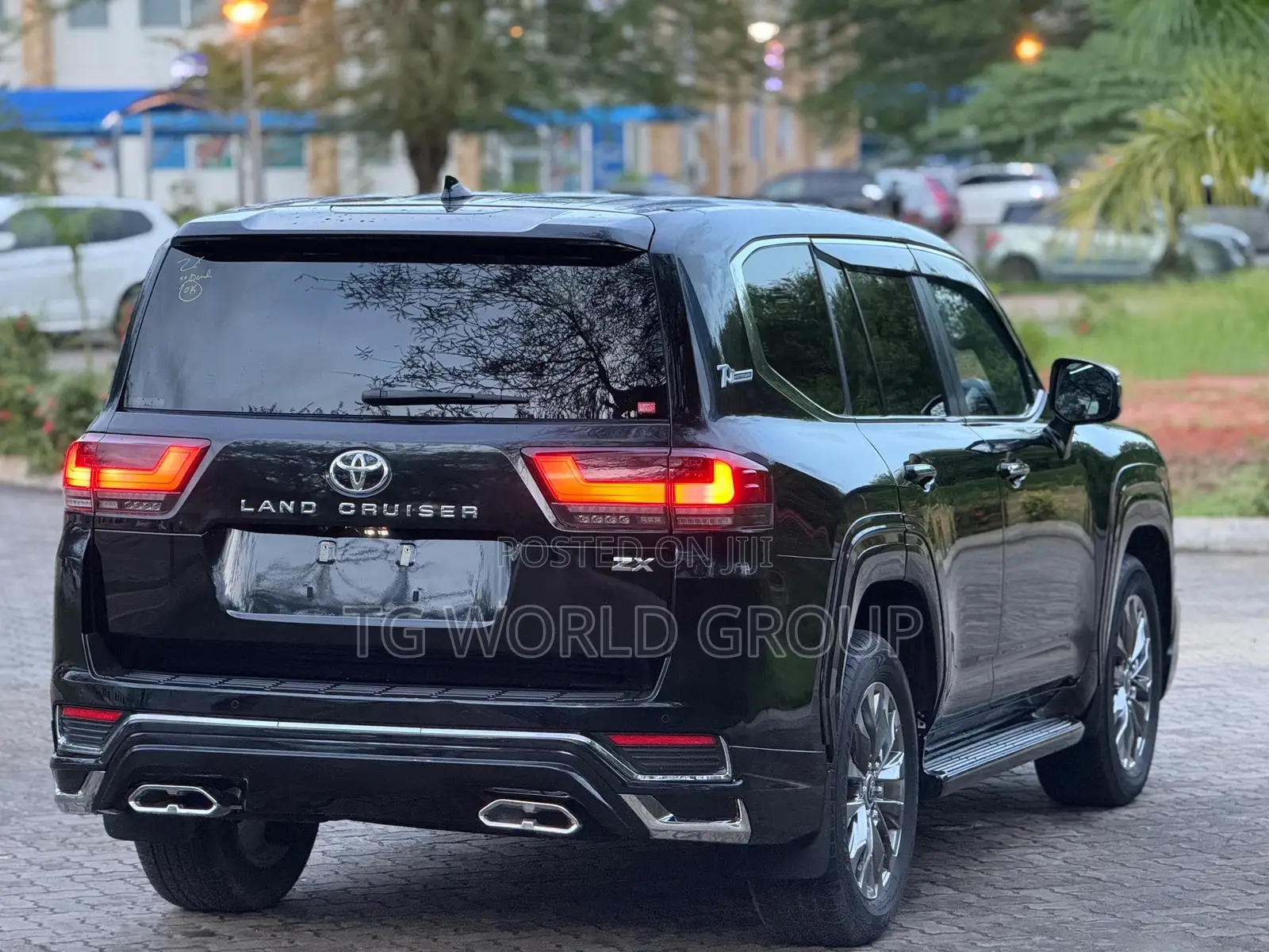 Toyota Land Cruiser 2024 Black