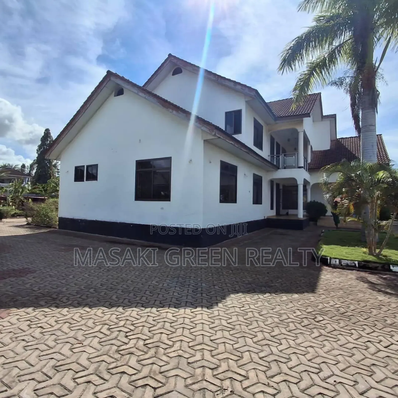 6bdrm House in Bahari Beach Estate, Kinondoni for sale