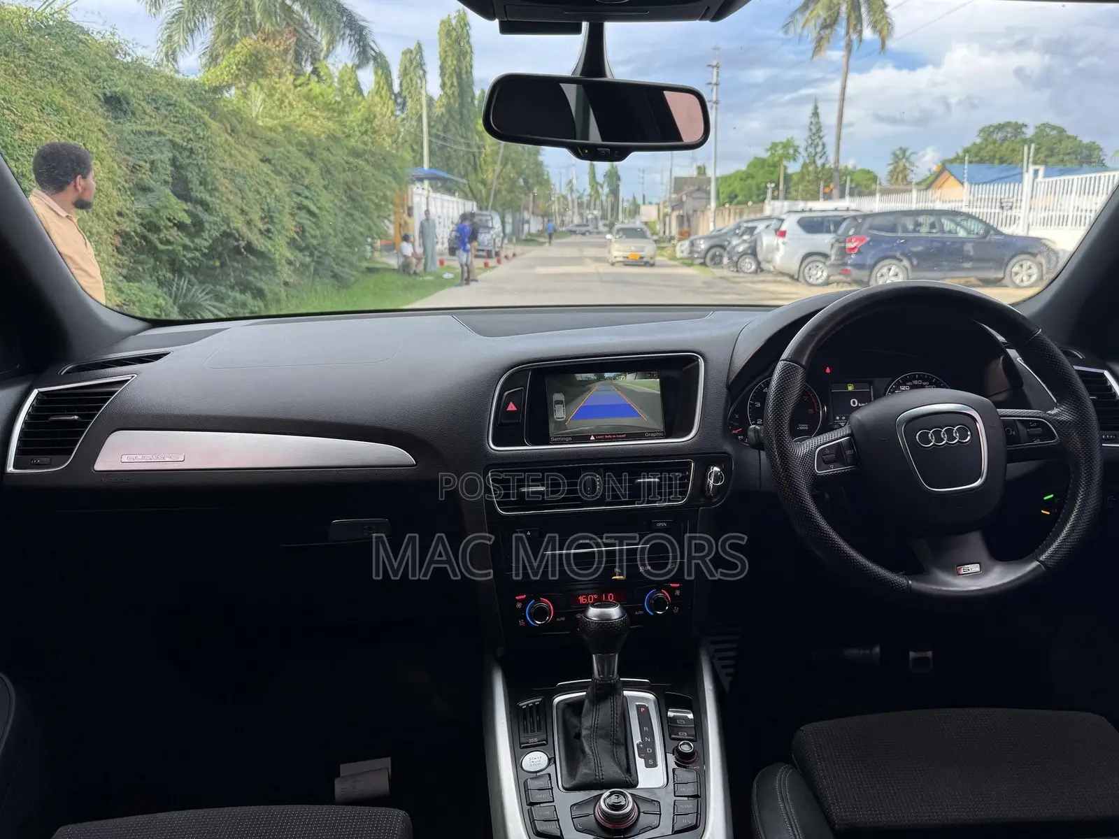 Audi Q5 2.0T Premium Quattro 2011 Black