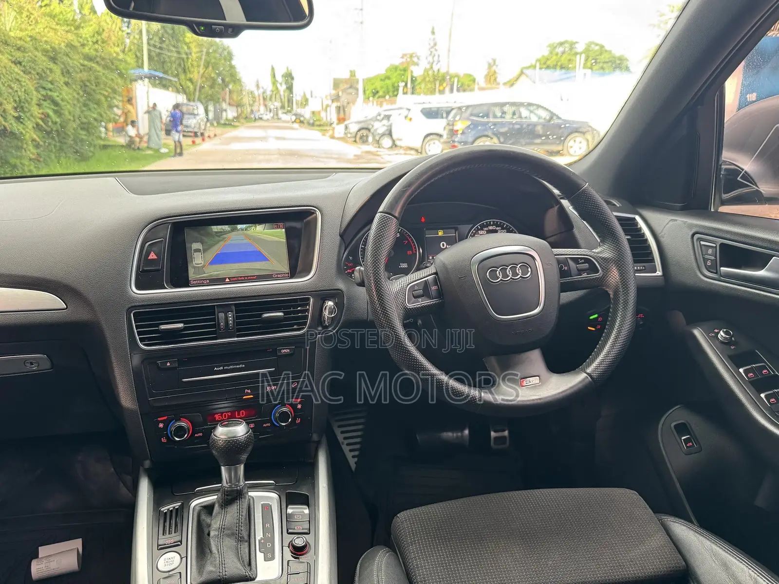 Audi Q5 2.0T Premium Quattro 2011 Black