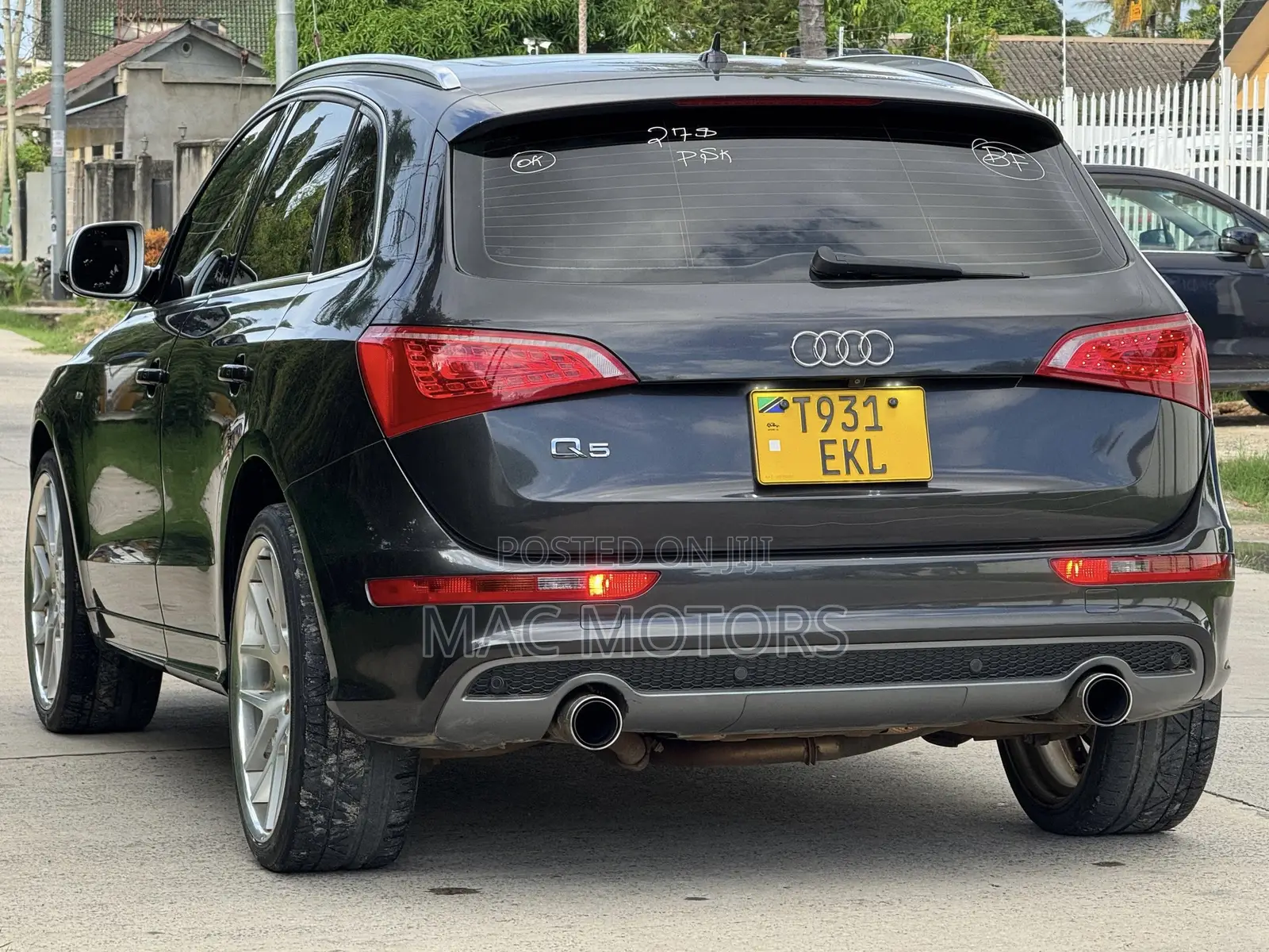 Audi Q5 2.0T Premium Quattro 2011 Black