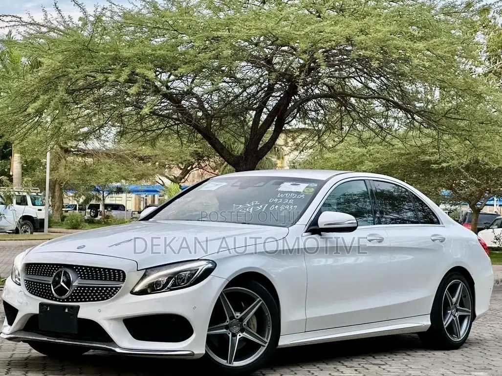 Mercedes-Benz C-Class C 200 (S205) 2014 White