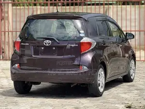 Toyota Ractis 2012 Burgundy