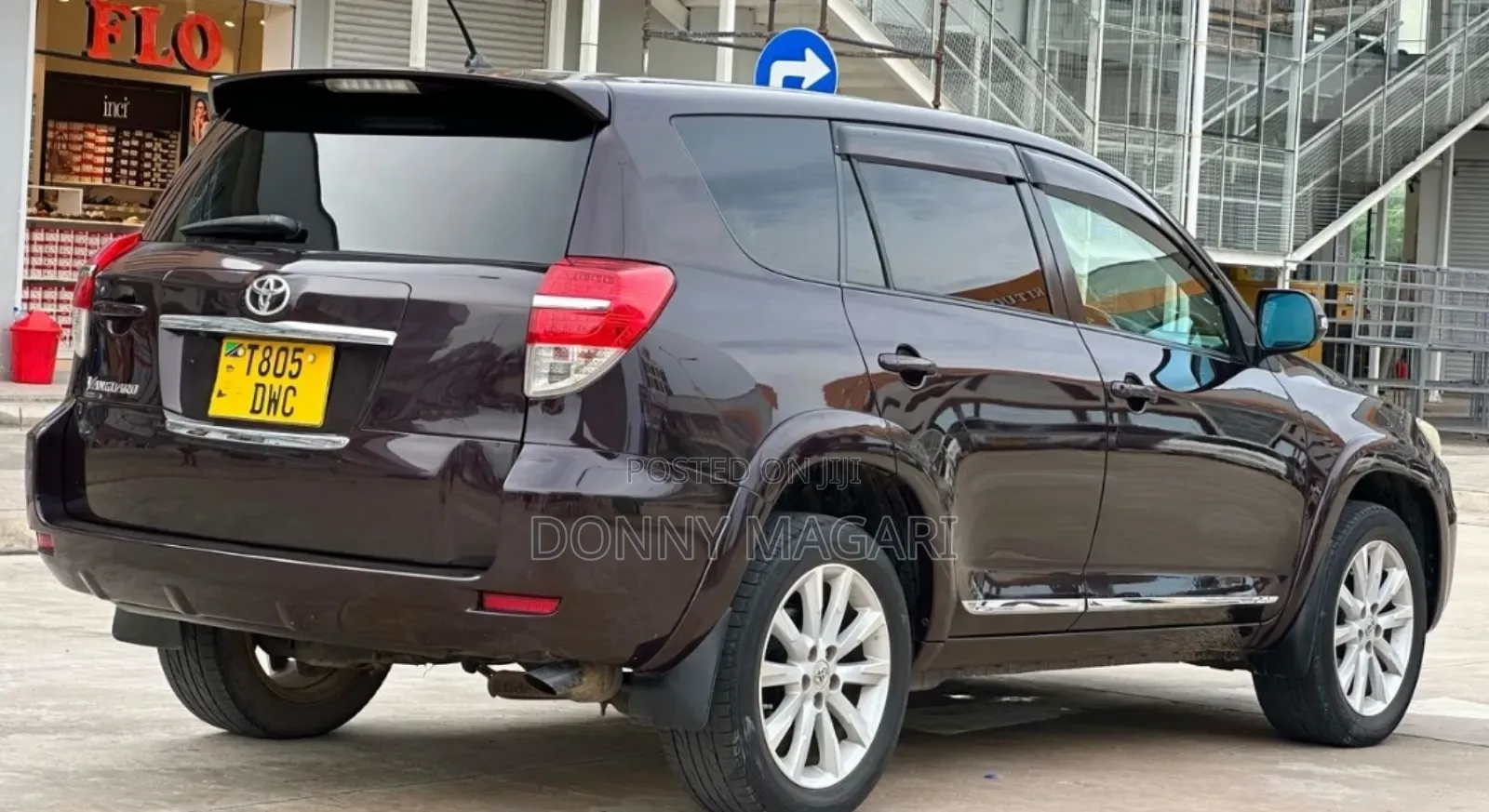 Toyota Vanguard 2011