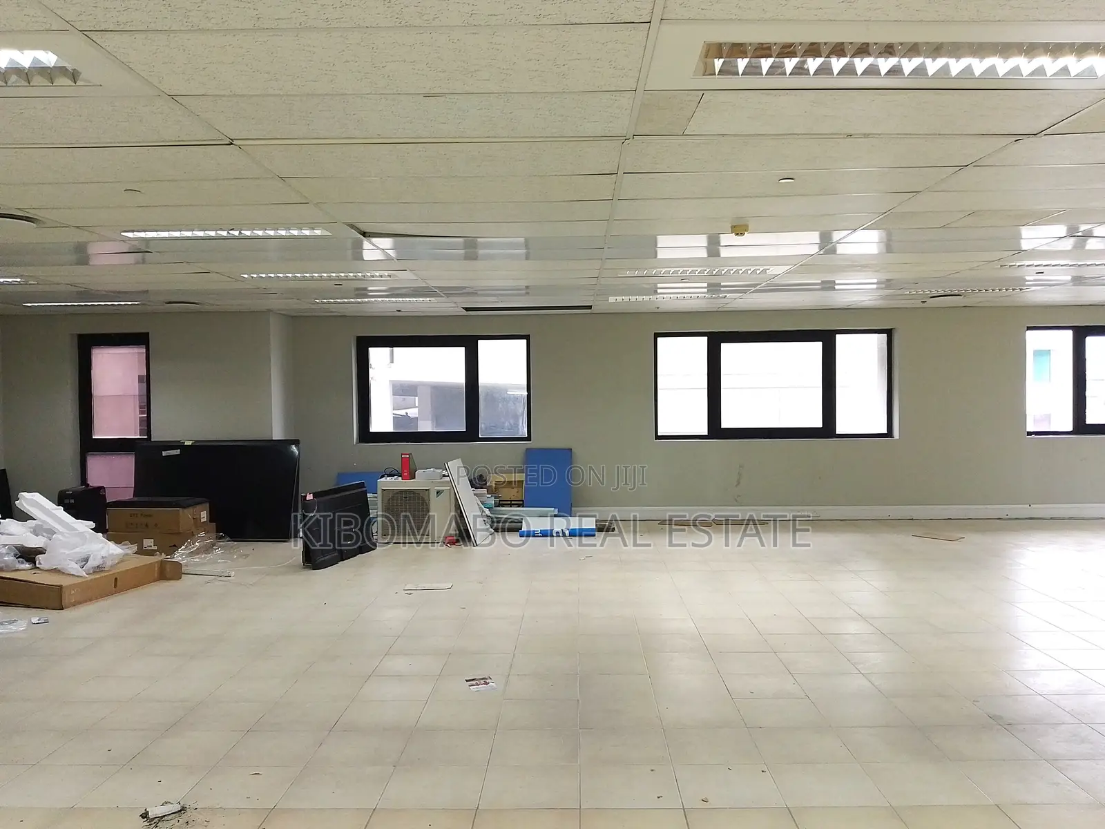 249 SQM Modern Nice Office Space Rental - Posta | Downtown