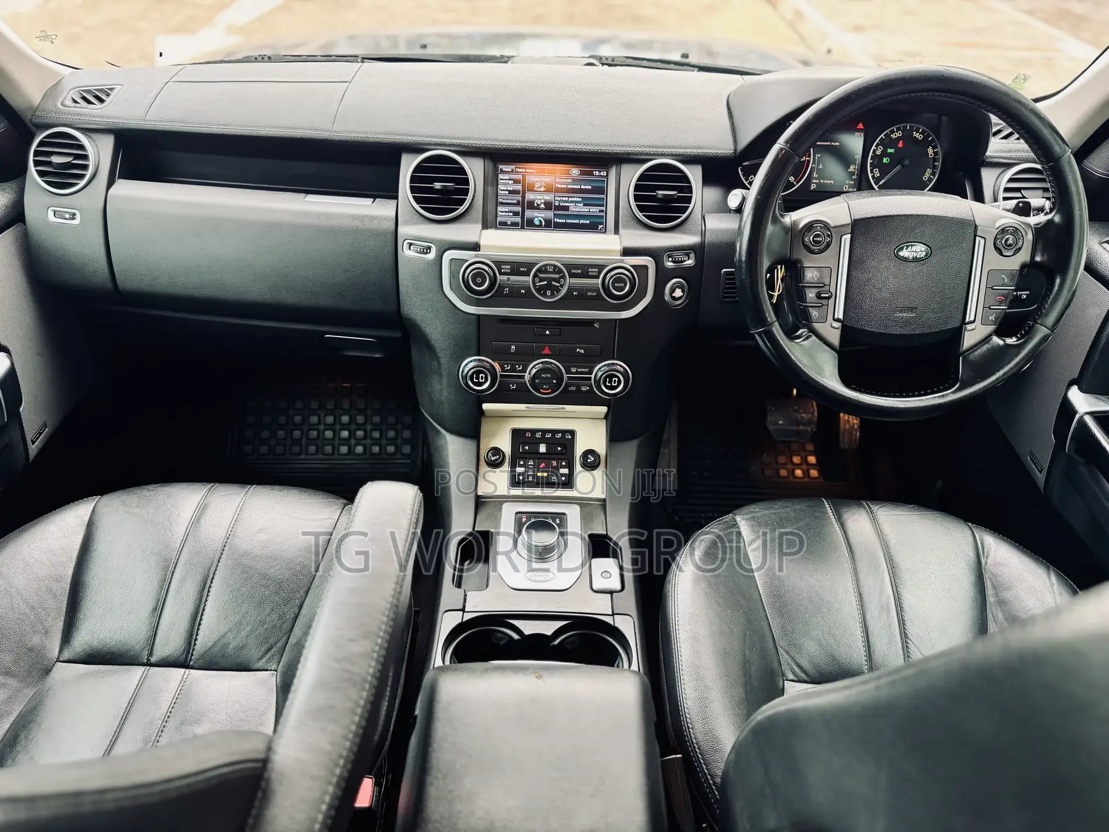 Land Rover Discovery 2013 Gray