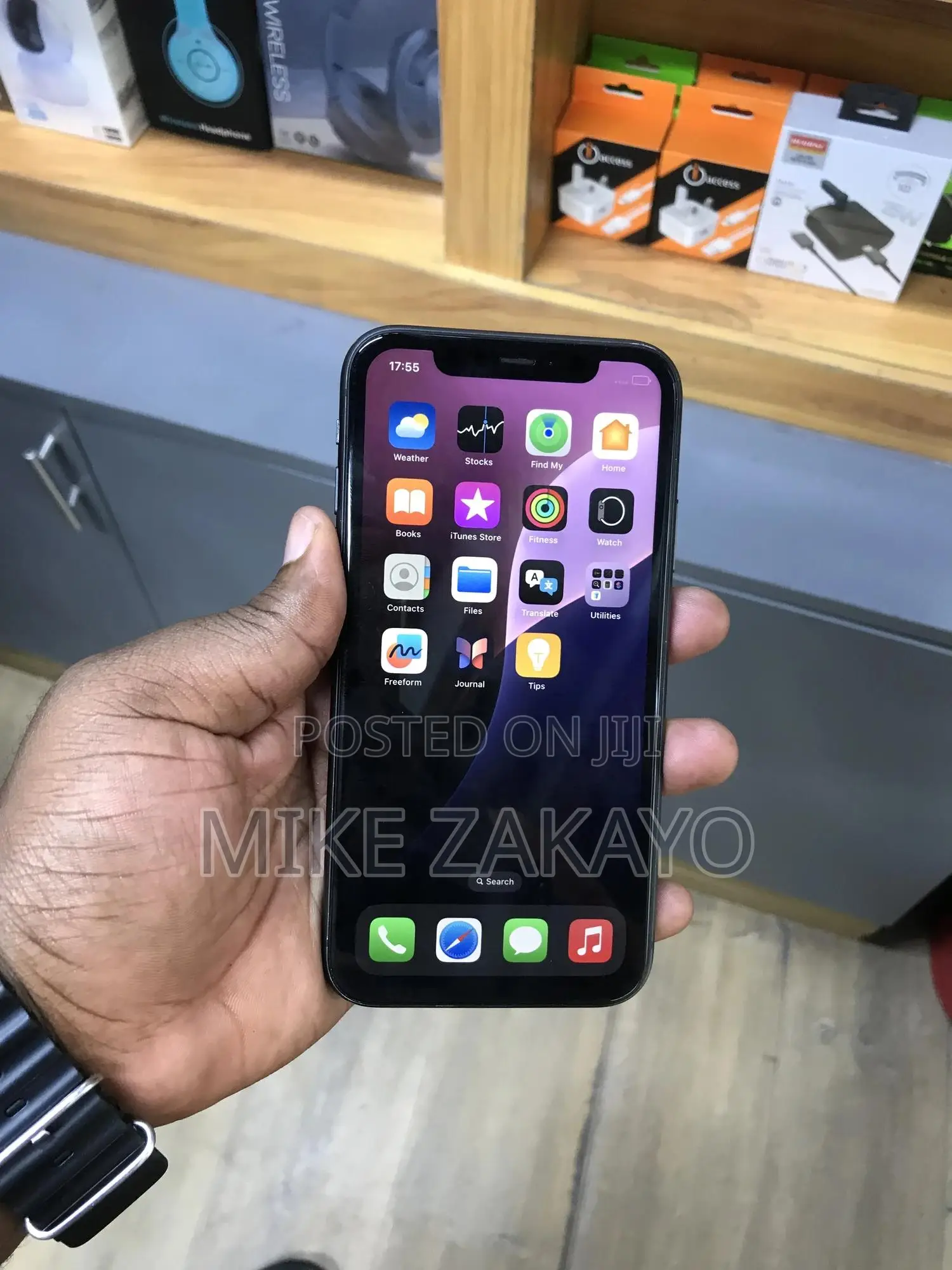 Apple iPhone 11 64 GB Black