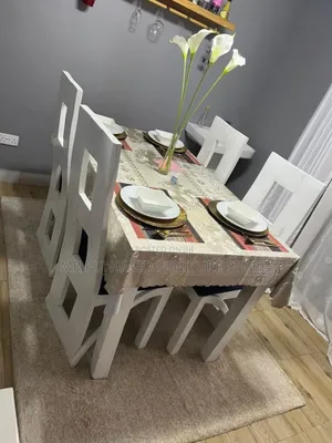 Dining Table // Bei 450,000