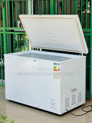 Hisense Freezer // 310l // Bei 750,000