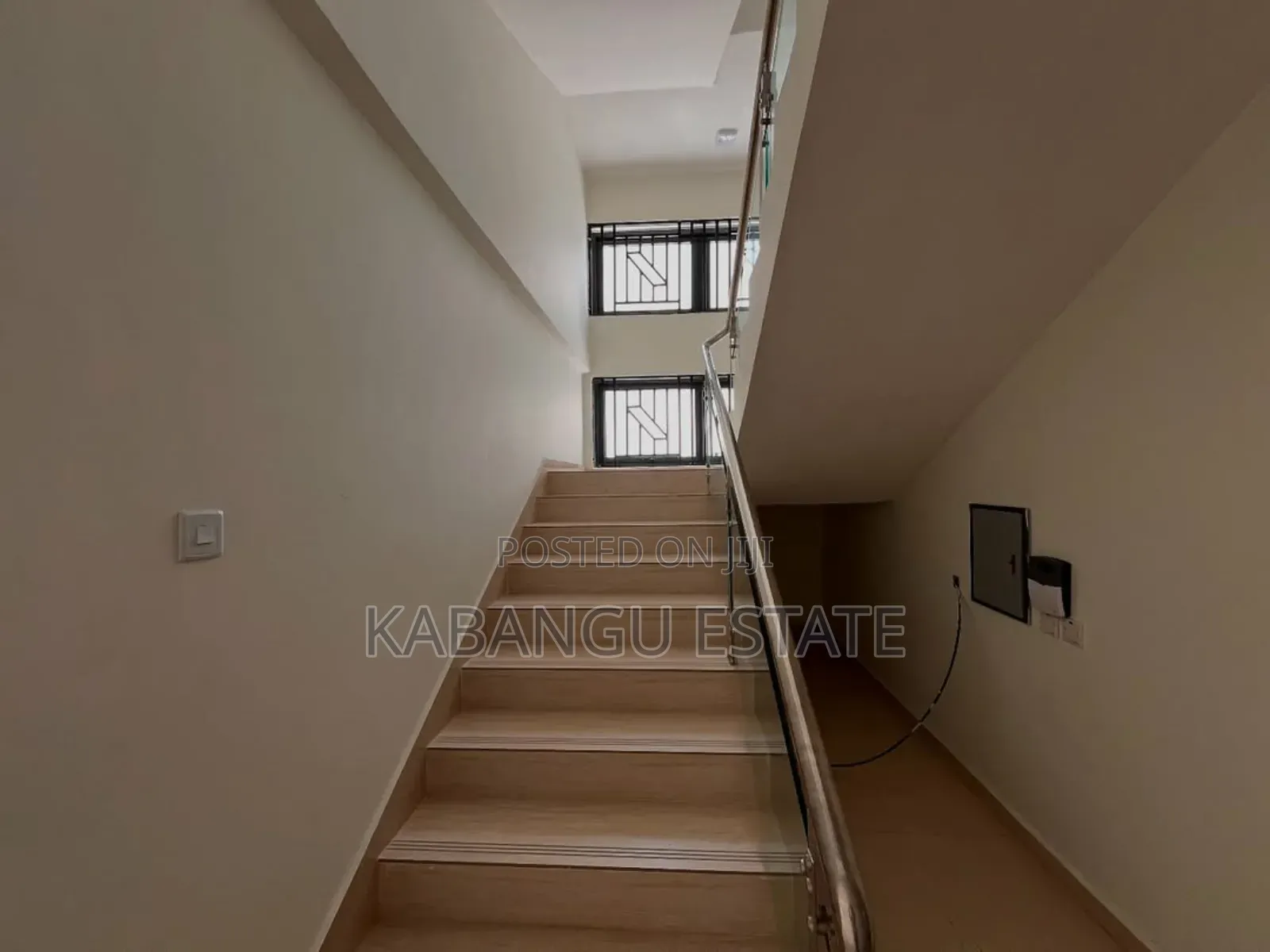 5bdrm Villa in Oysterbay for rent