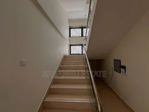 5bdrm Villa in Oysterbay for rent