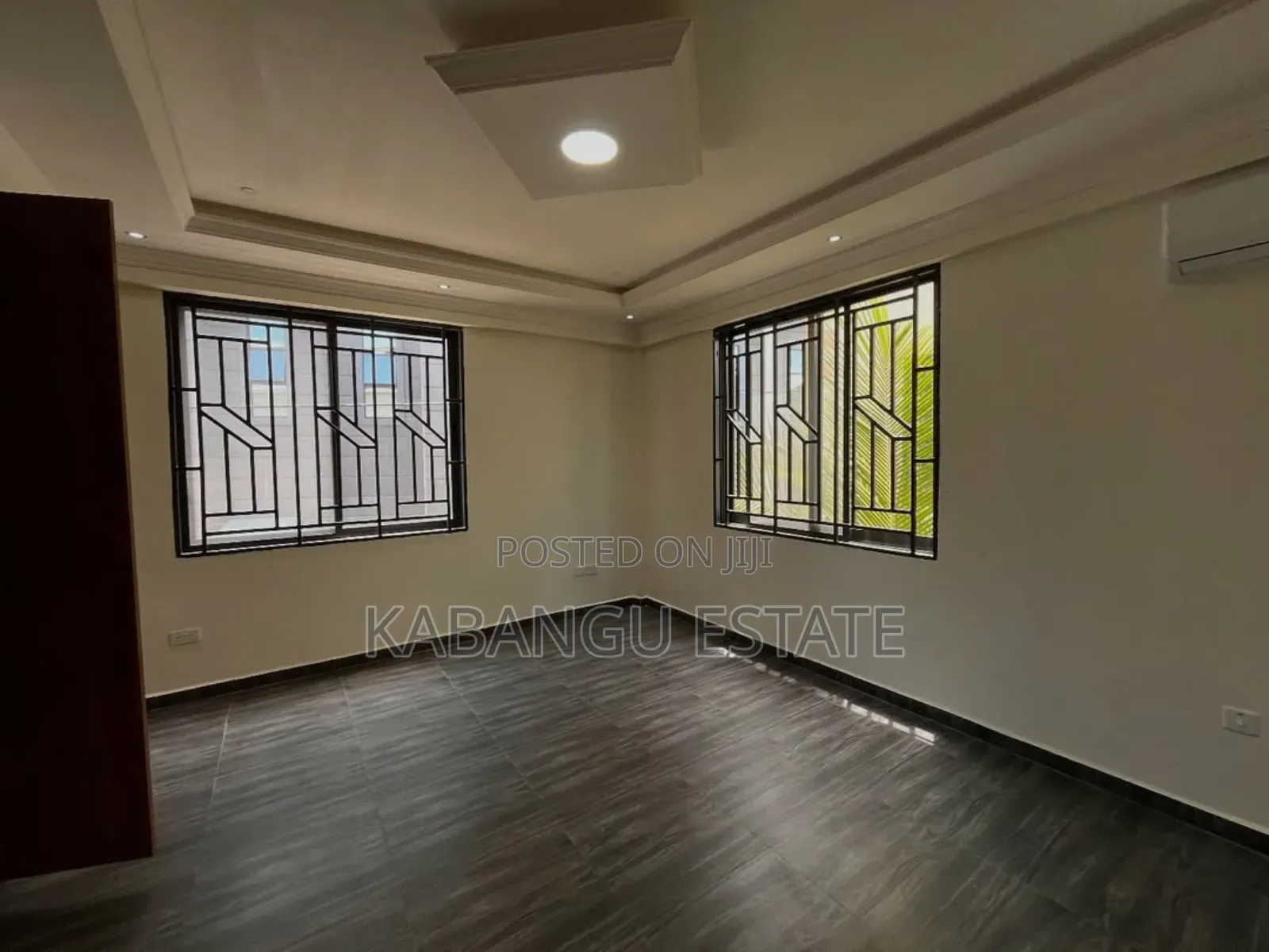 5bdrm Villa in Oysterbay for rent