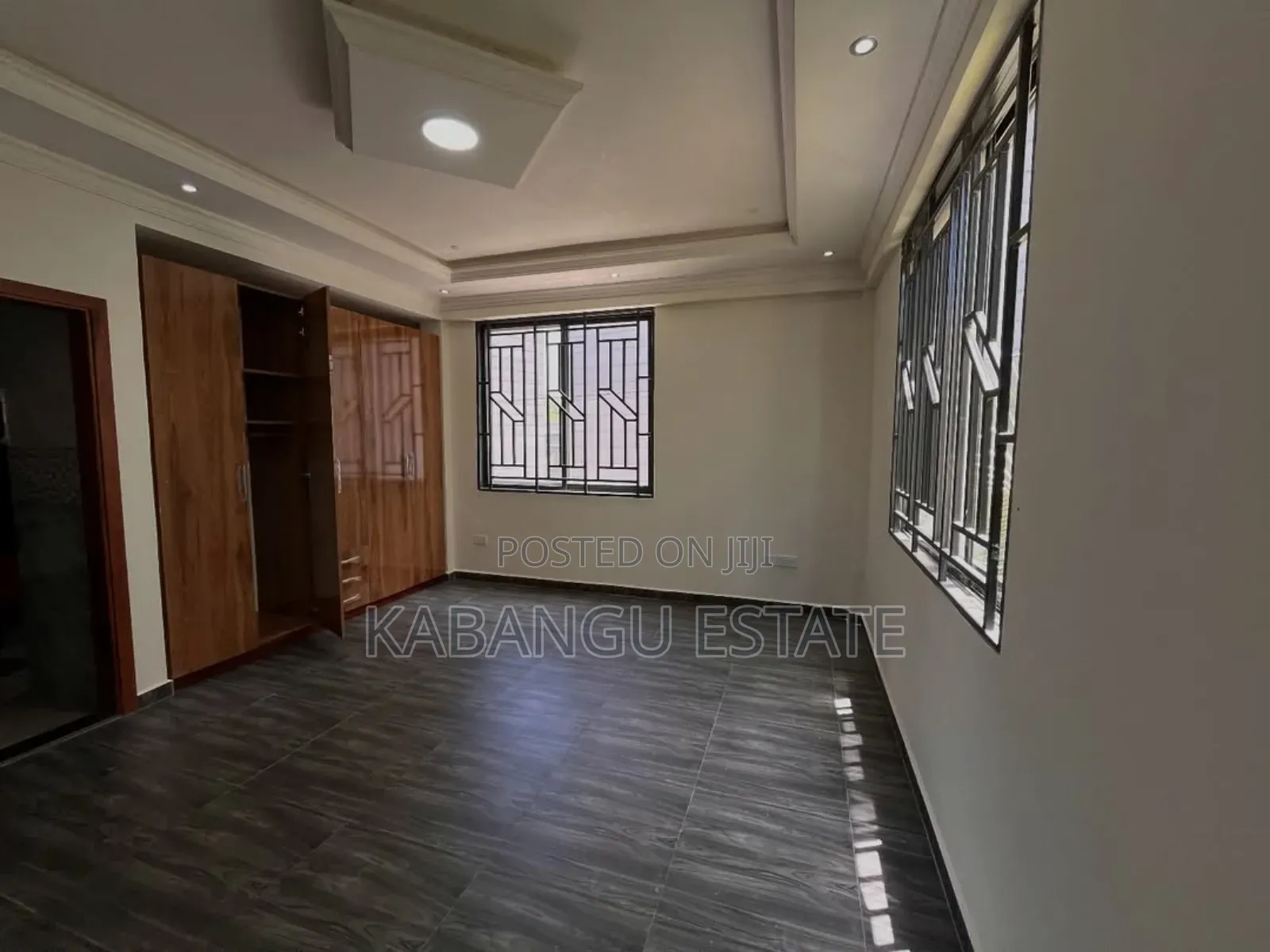 5bdrm Villa in Oysterbay for rent