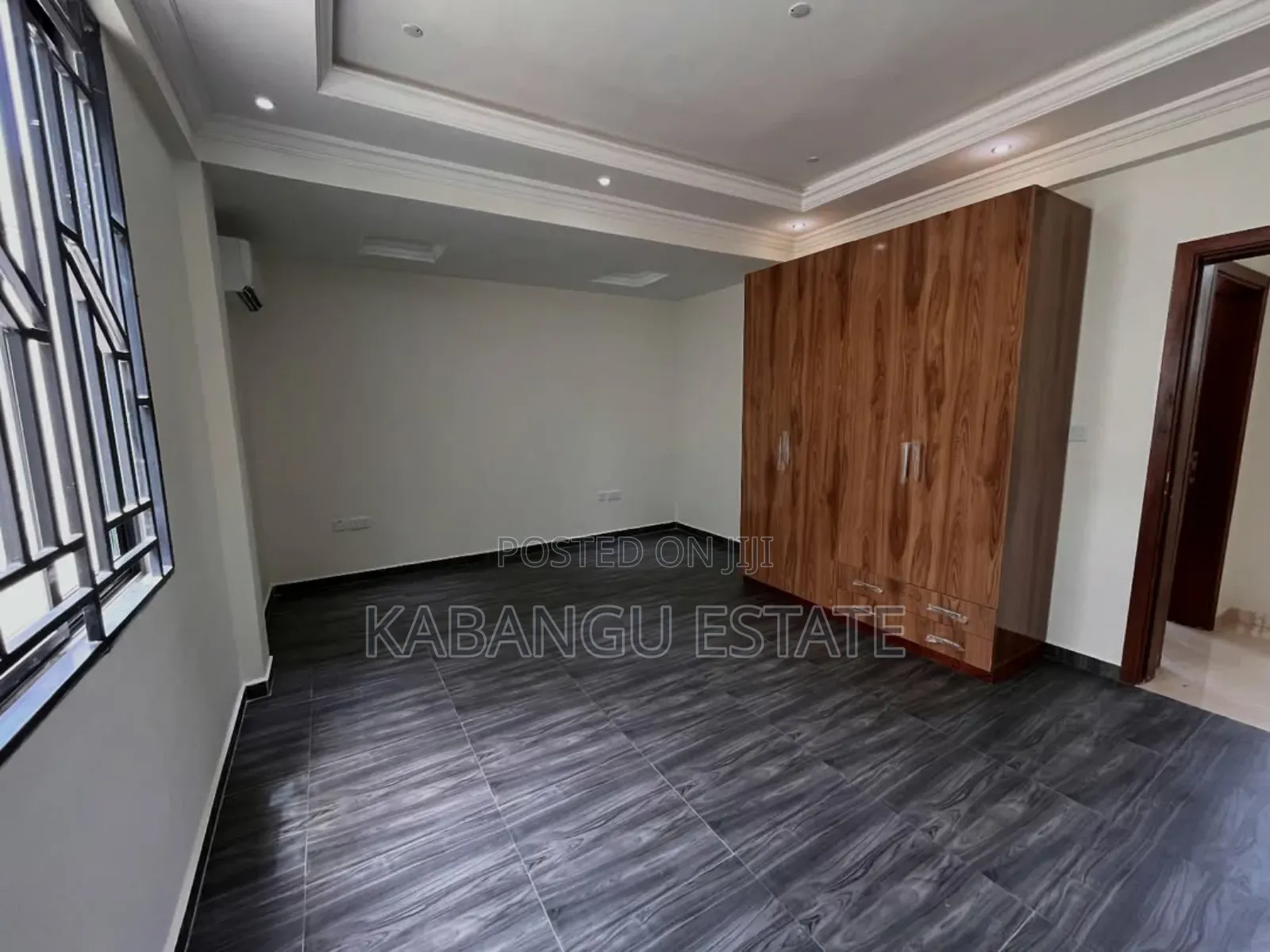 5bdrm Villa in Oysterbay for rent