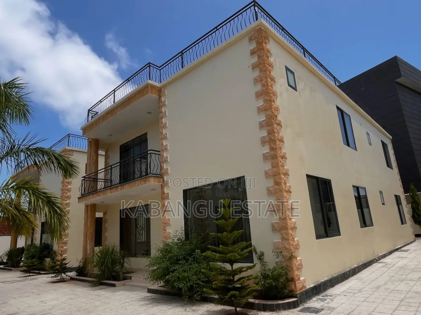 5bdrm Villa in Oysterbay for rent