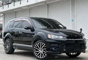 Mitsubishi Outlander 2011 Black