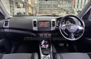 Mitsubishi Outlander 2011 Black
