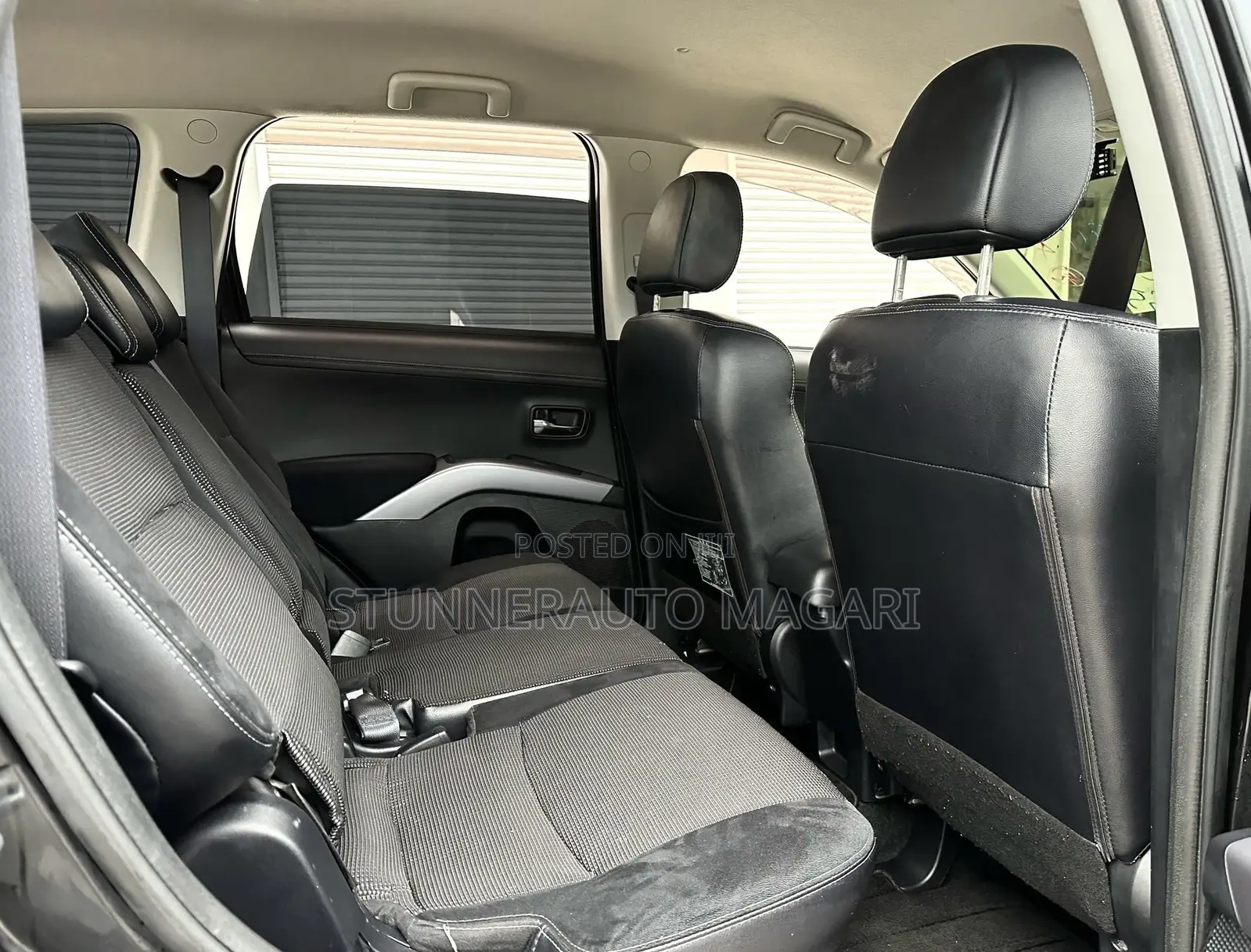 Mitsubishi Outlander 2011 Black