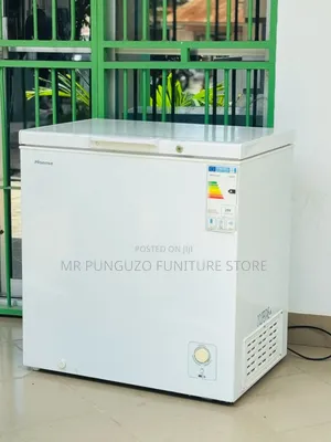 Hisense Freezer // 250l // Bei 650,000