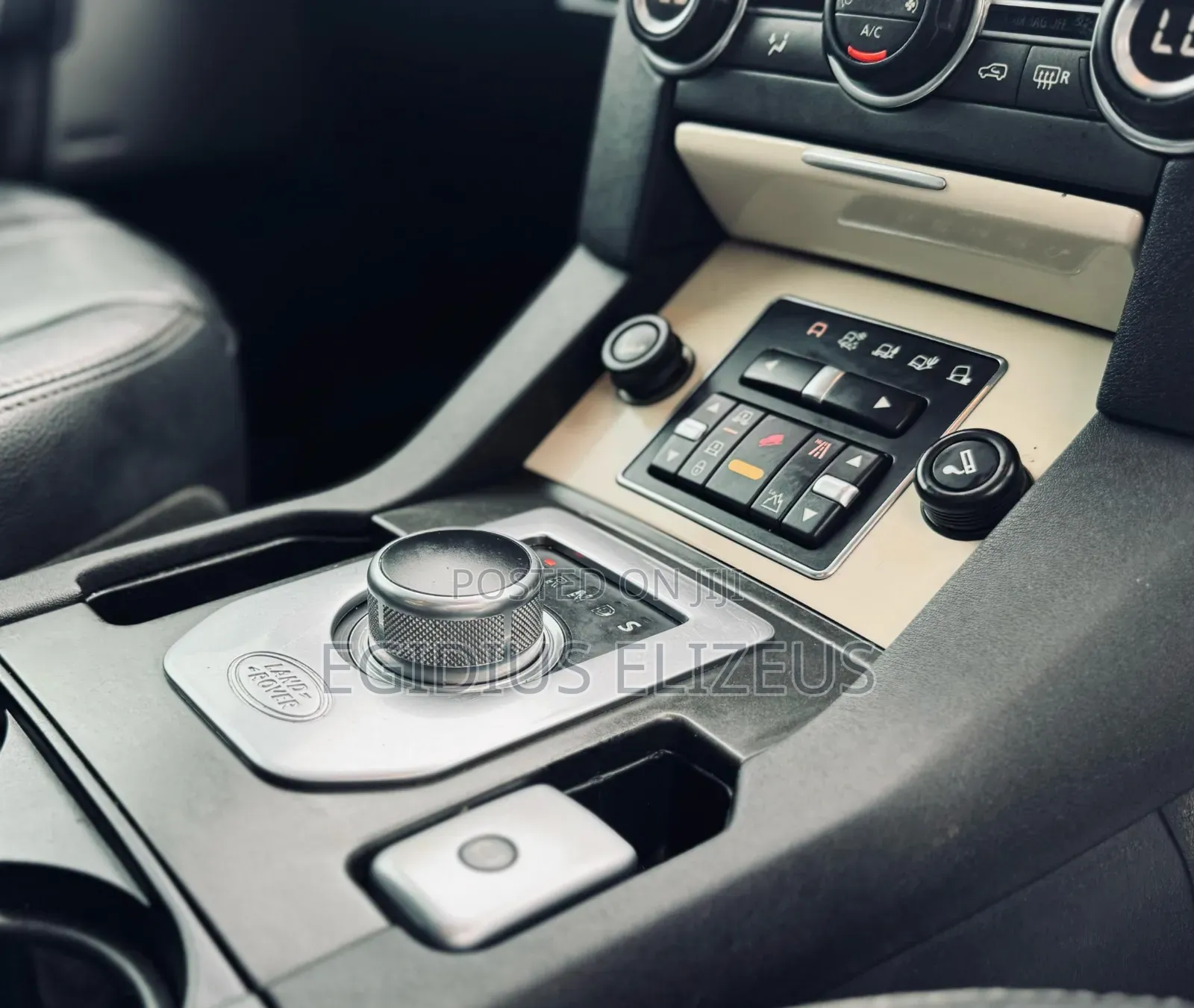 Land Rover Discovery 2013 Silver