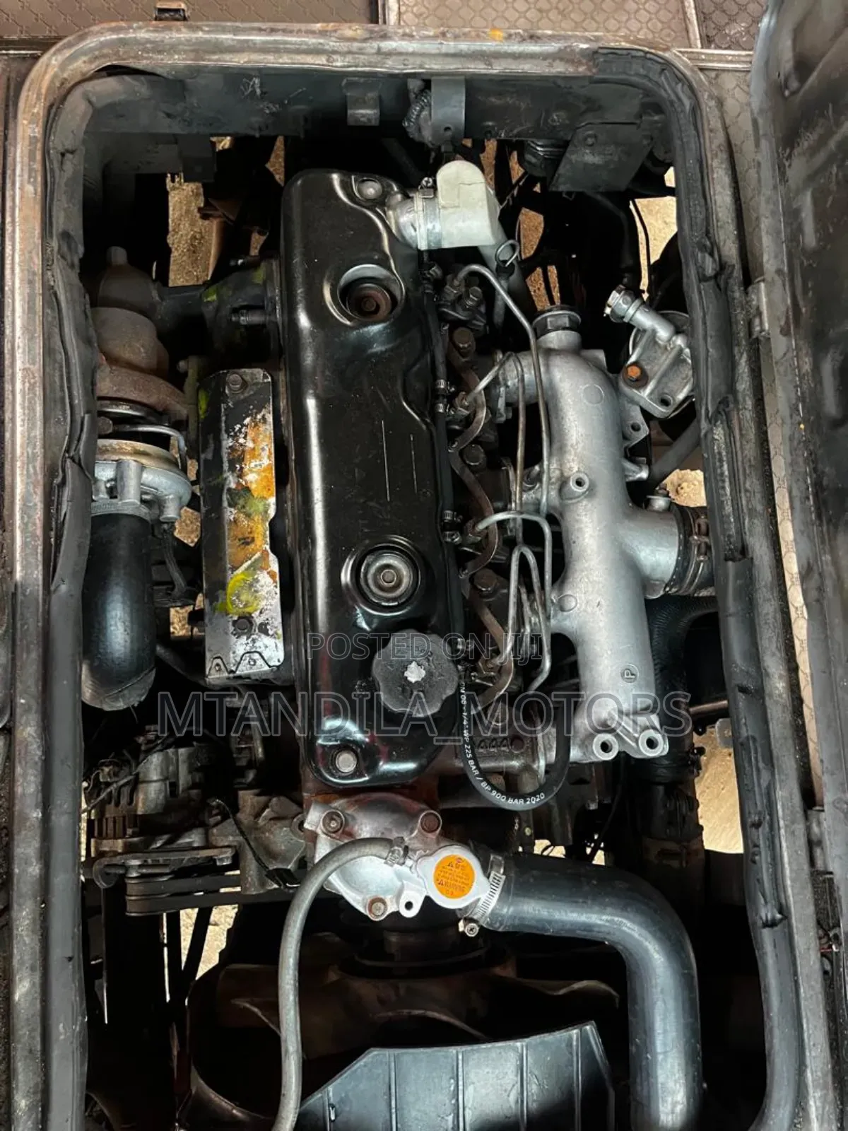 Mitsubishi Fuso Rosa 1998 White