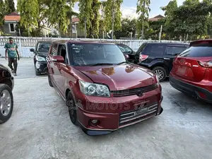 Toyota Corolla Rumion Hatchback 1.5 FWD 2008 Red