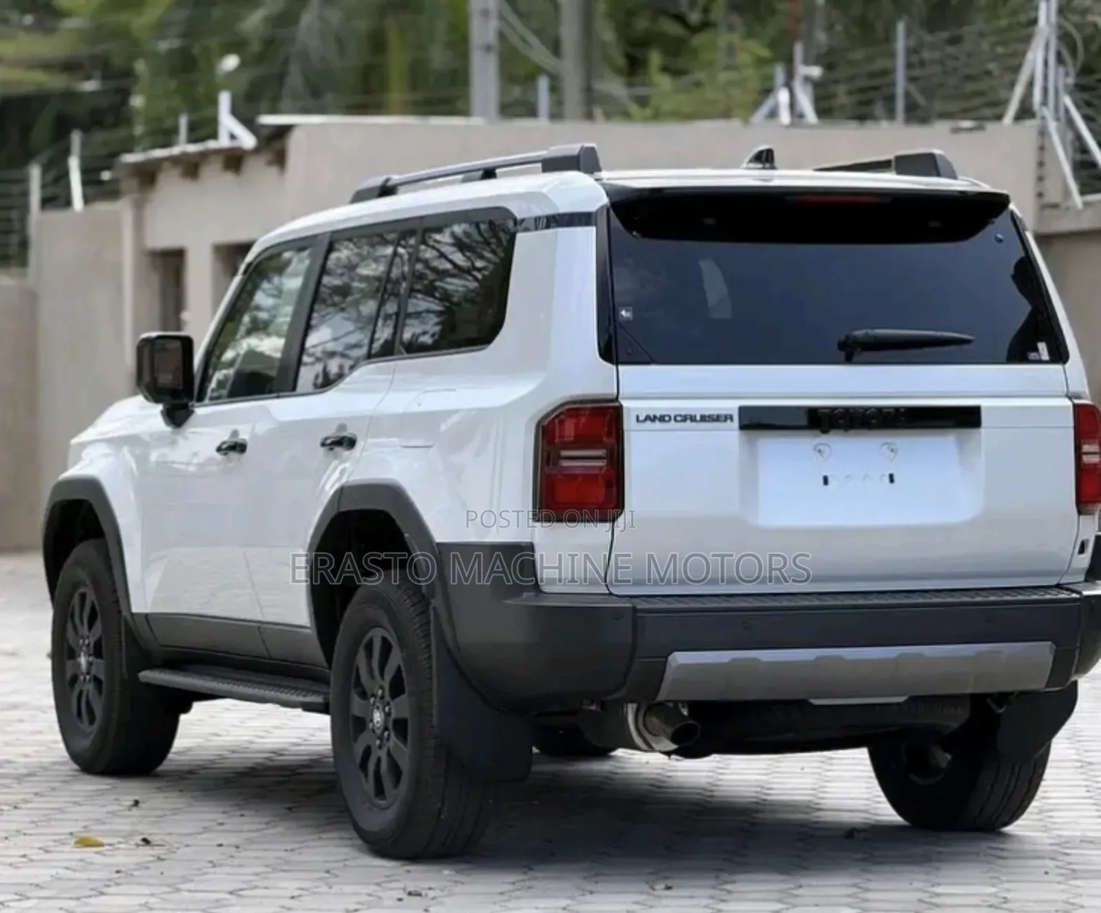 Toyota Land Cruiser Prado 2024 White
