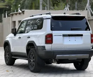 Toyota Land Cruiser Prado 2024 White
