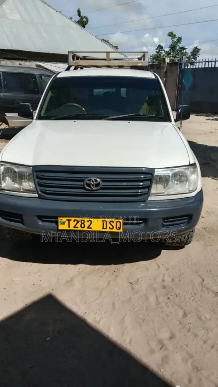 Toyota Land Cruiser Prado 2005 White