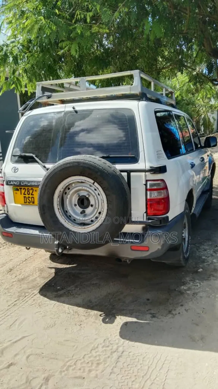 Toyota Land Cruiser Prado 2005 White