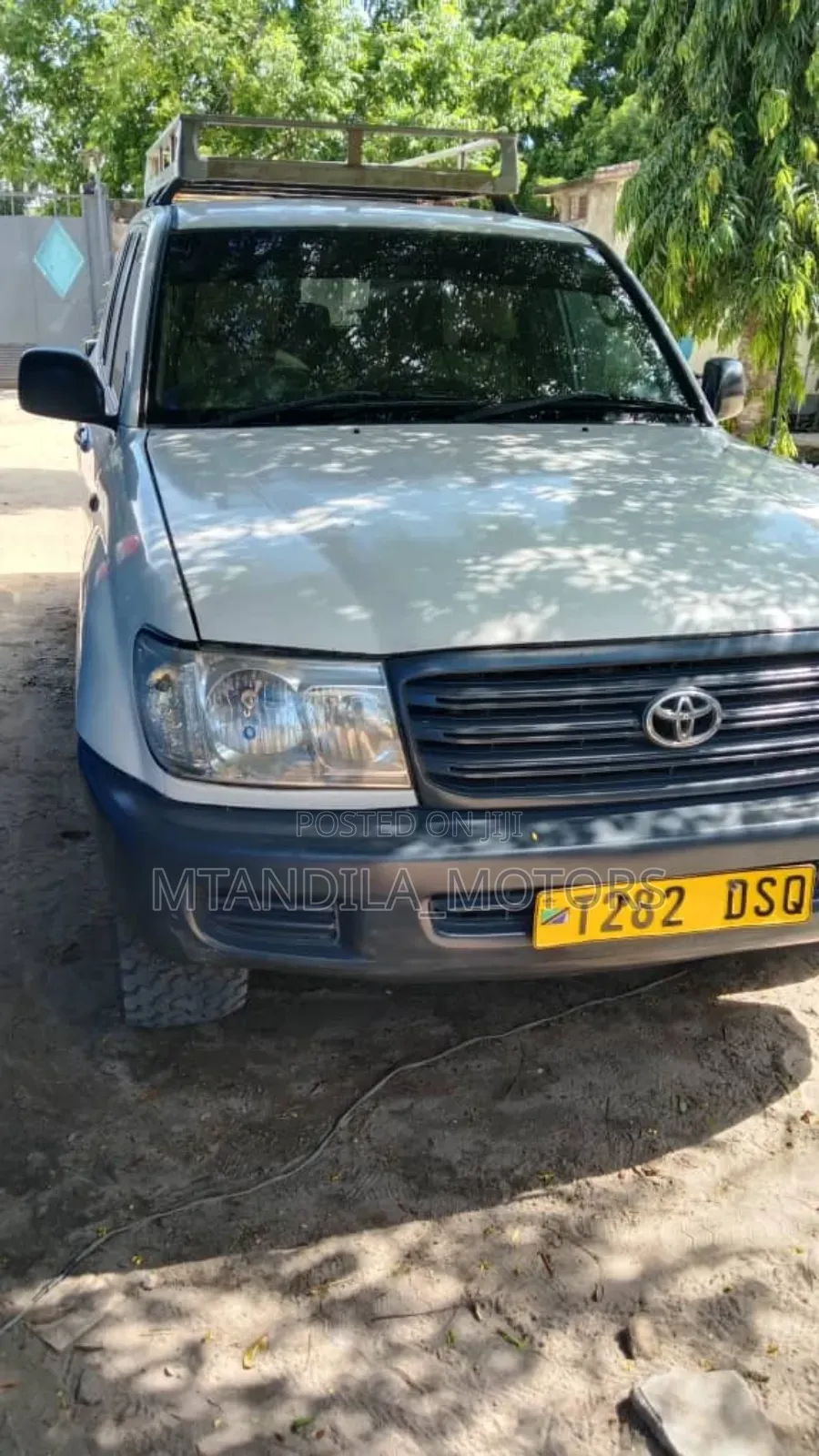 Toyota Land Cruiser Prado 2005 White