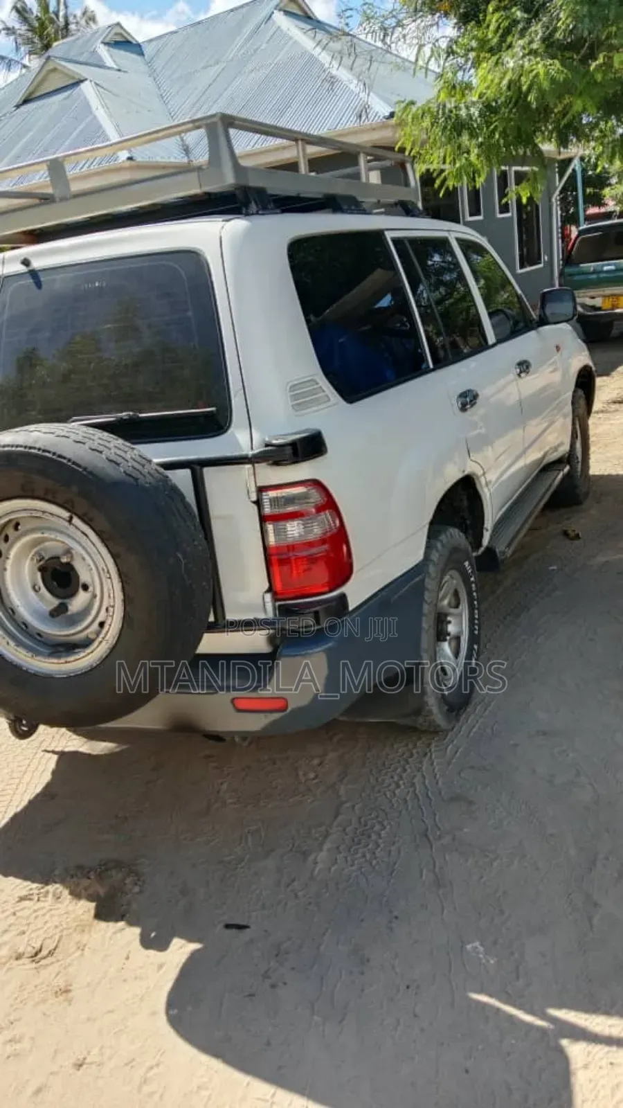 Toyota Land Cruiser Prado 2005 White
