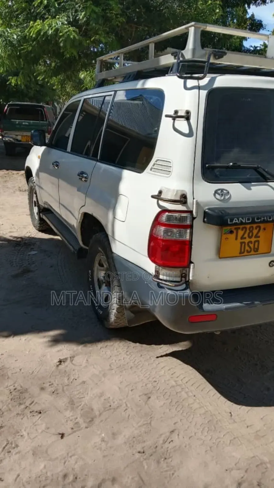 Toyota Land Cruiser Prado 2005 White