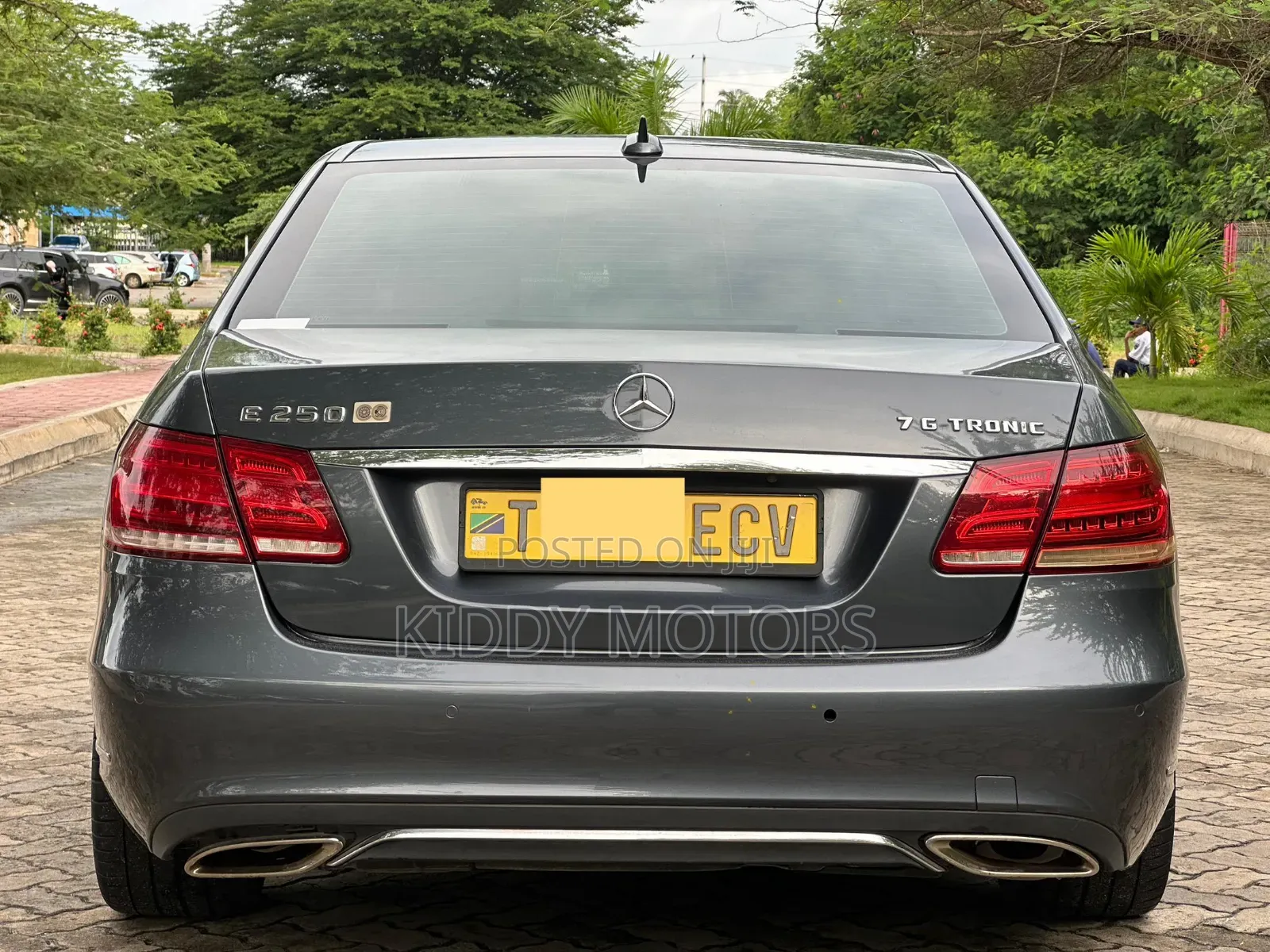Mercedes-Benz E250 2013 Gray