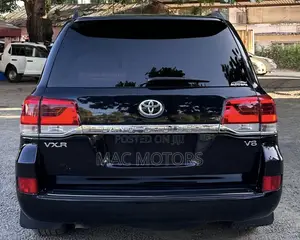 Toyota Land Cruiser 4.5 V8 VXR 2010 Black
