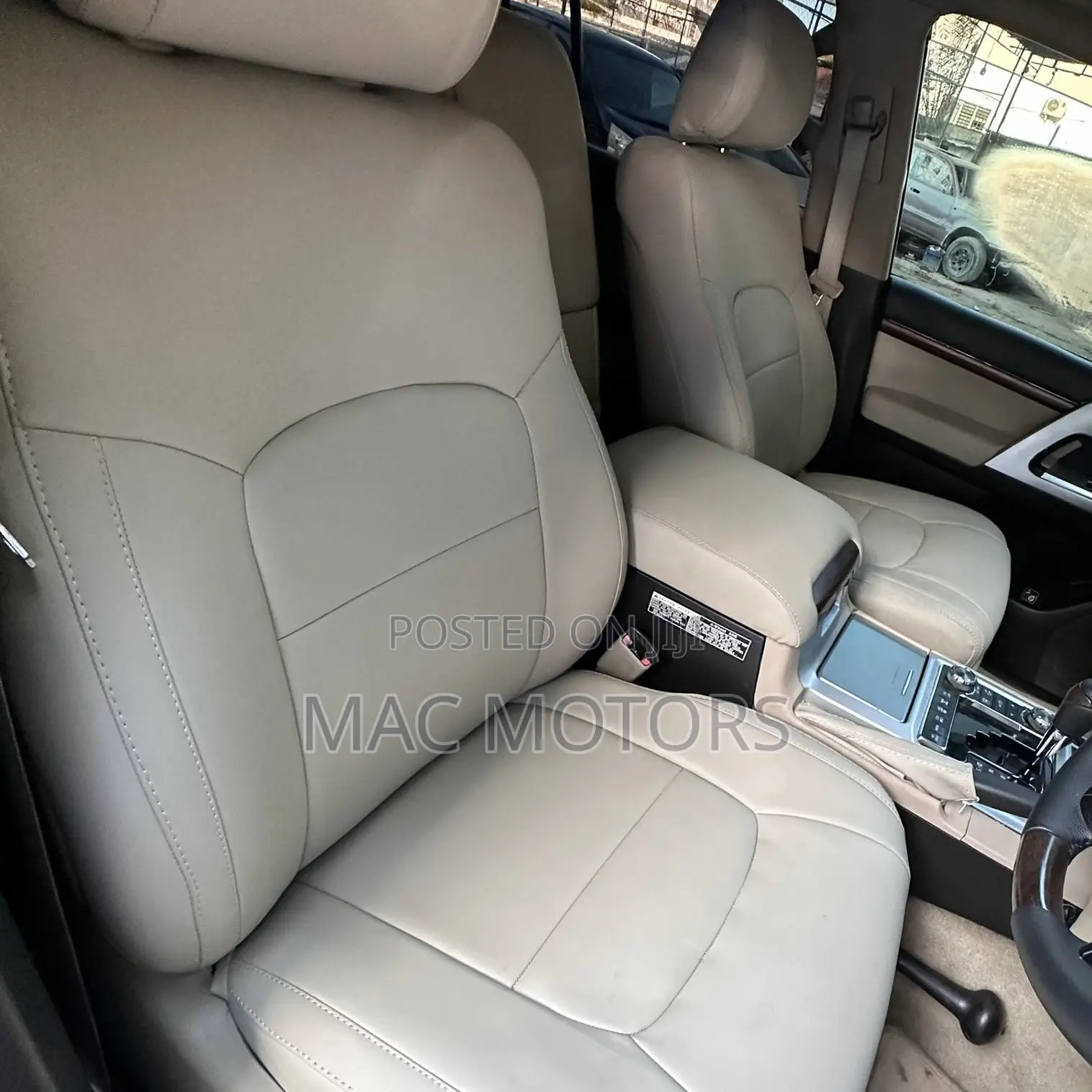 Toyota Land Cruiser 4.5 V8 VXR 2010 Black