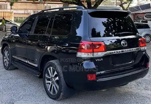 Toyota Land Cruiser 4.5 V8 VXR 2010 Black