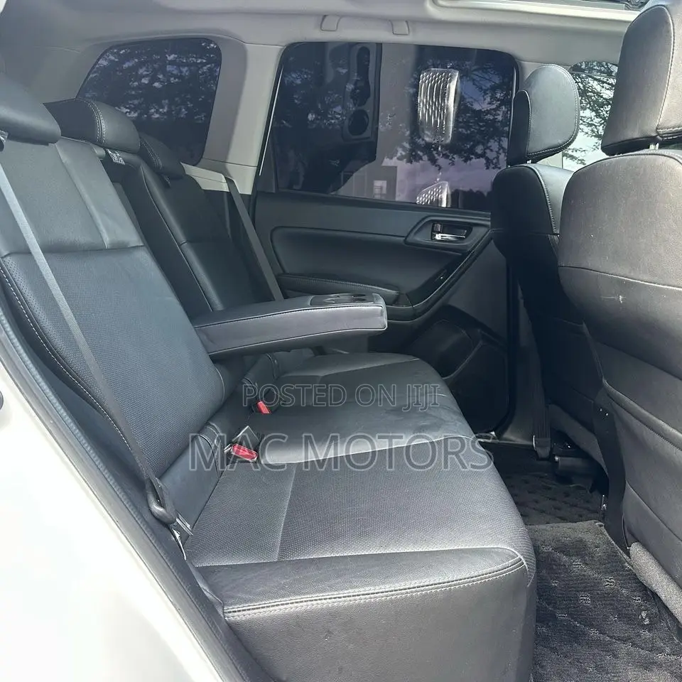 Subaru Forester 2013 Off white