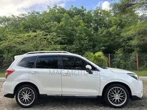 Subaru Forester 2013 Off white