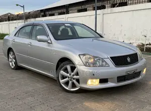 Toyota Crown 2006 Silver