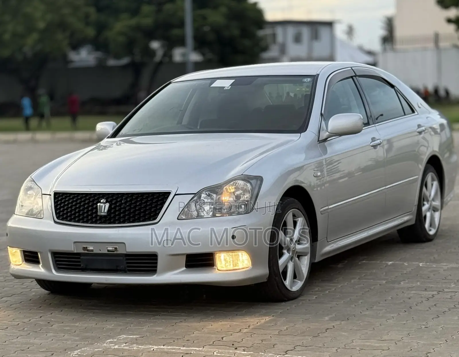 Toyota Crown 2006 Silver