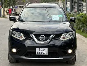 Photo - Nissan X-Trail 2014 Black