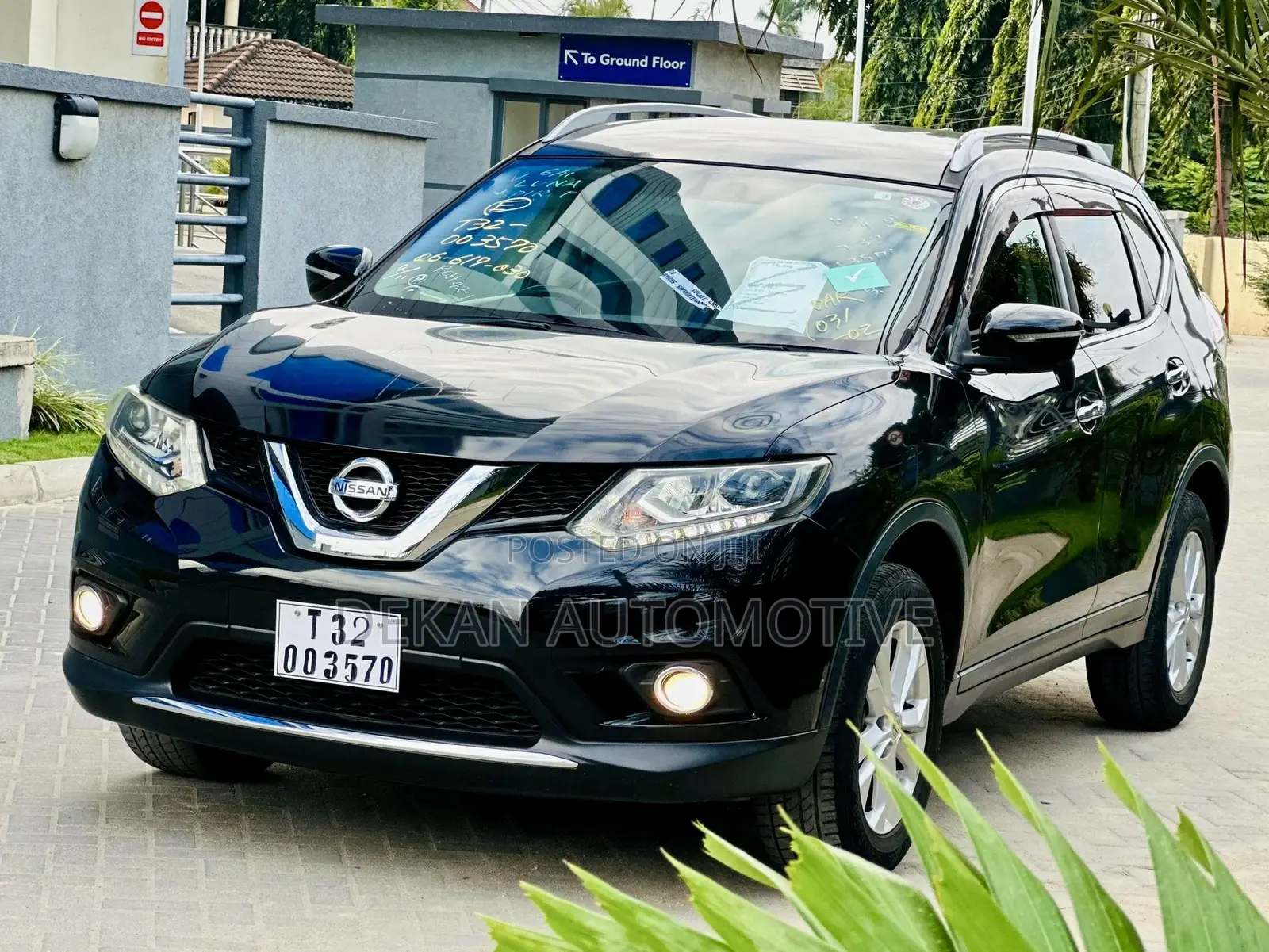 Nissan X-Trail SV Premium 2014 Black