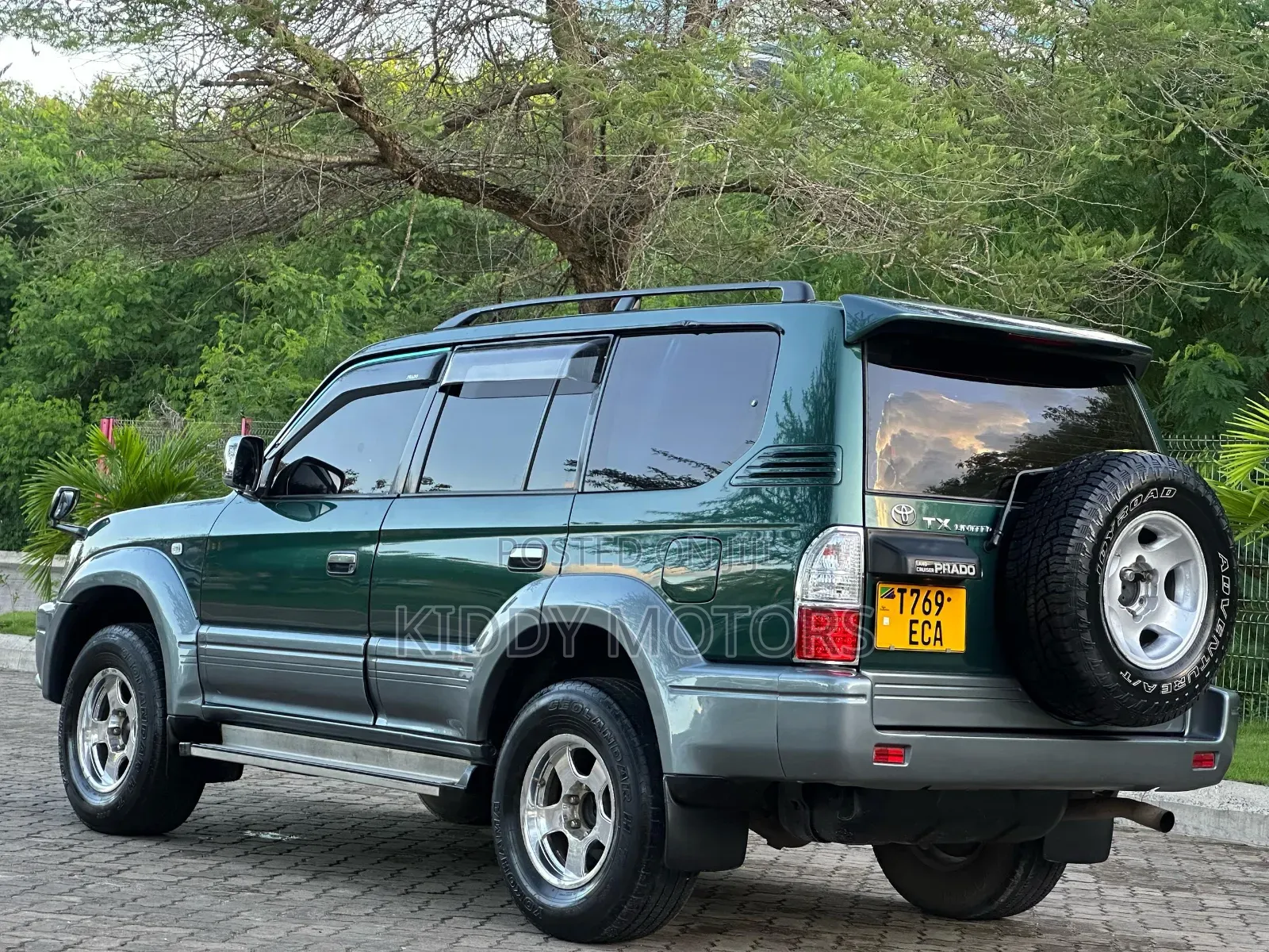 Toyota Land Cruiser Prado 1997 Green