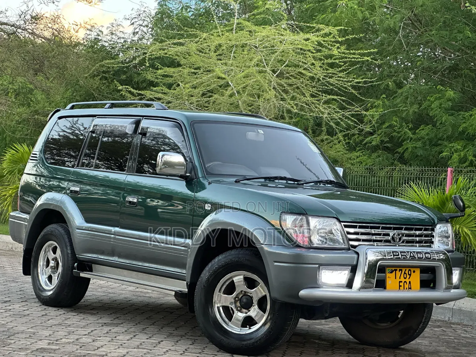 Toyota Land Cruiser Prado 1997 Green
