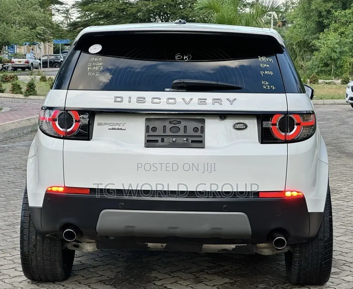 Land Rover Discovery Sport HSE 2016 White