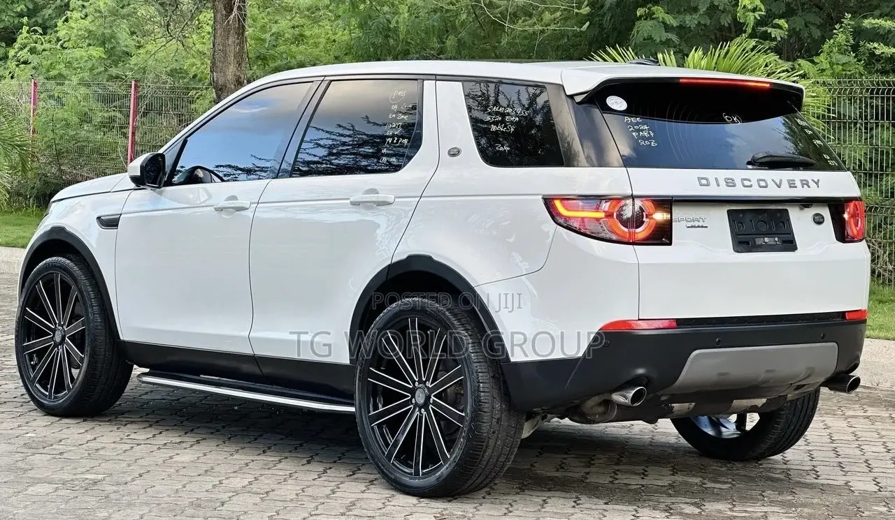 Land Rover Discovery Sport HSE 2016 White