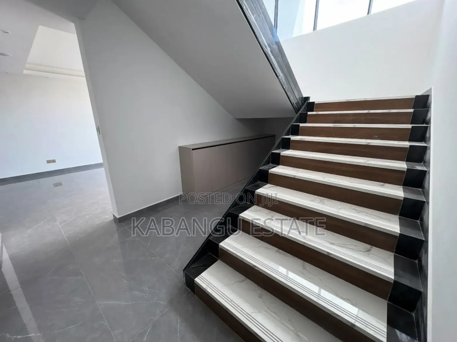 4bdrm Penthouse in Masaki Penthouse for rent