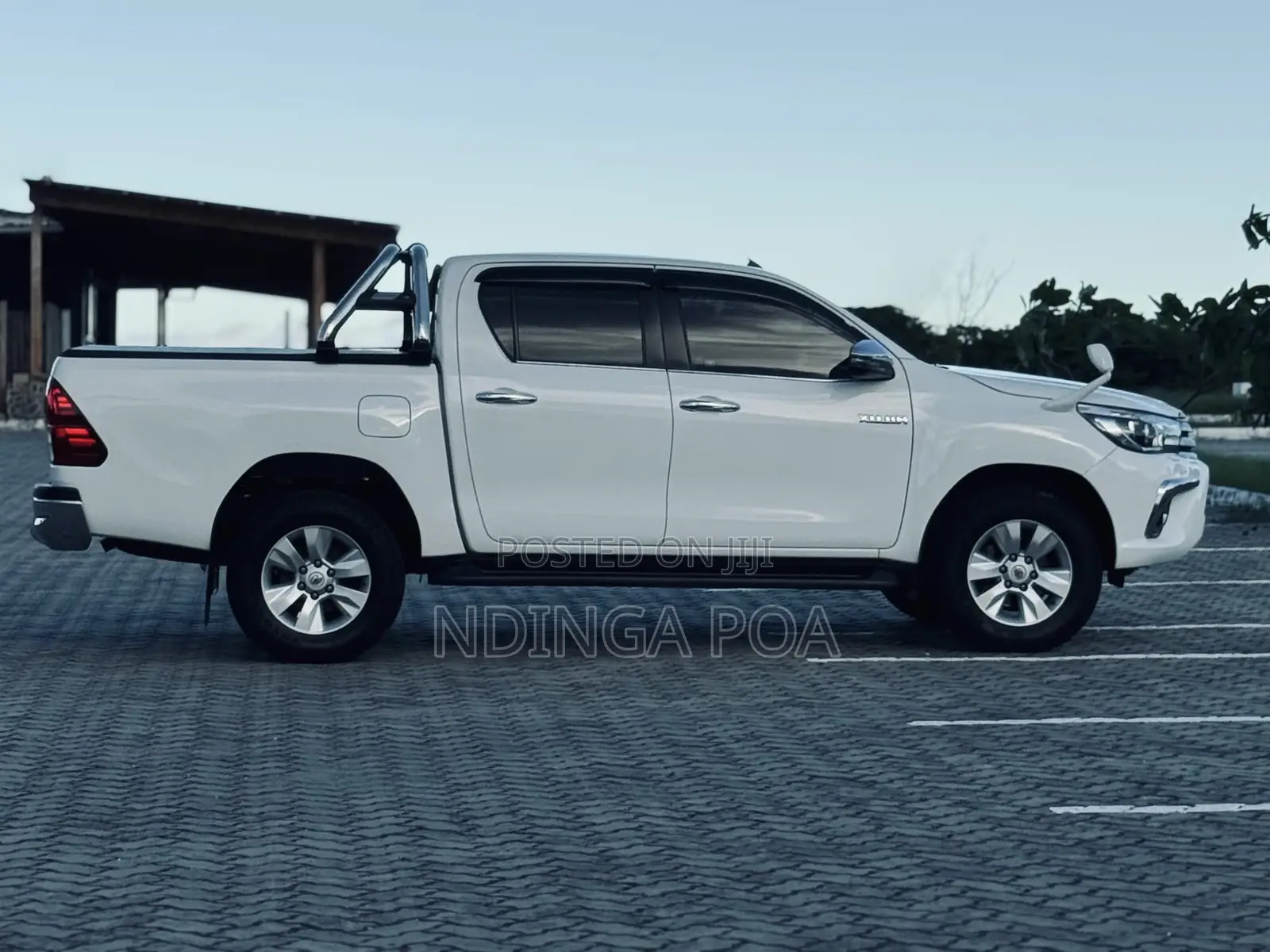 Toyota Hilux Revo Double Cab Deisel 2.4 RWD 2018 White