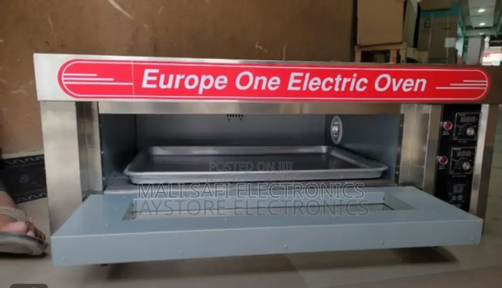 Single Deck With Single Tray Electric Pizza Oven